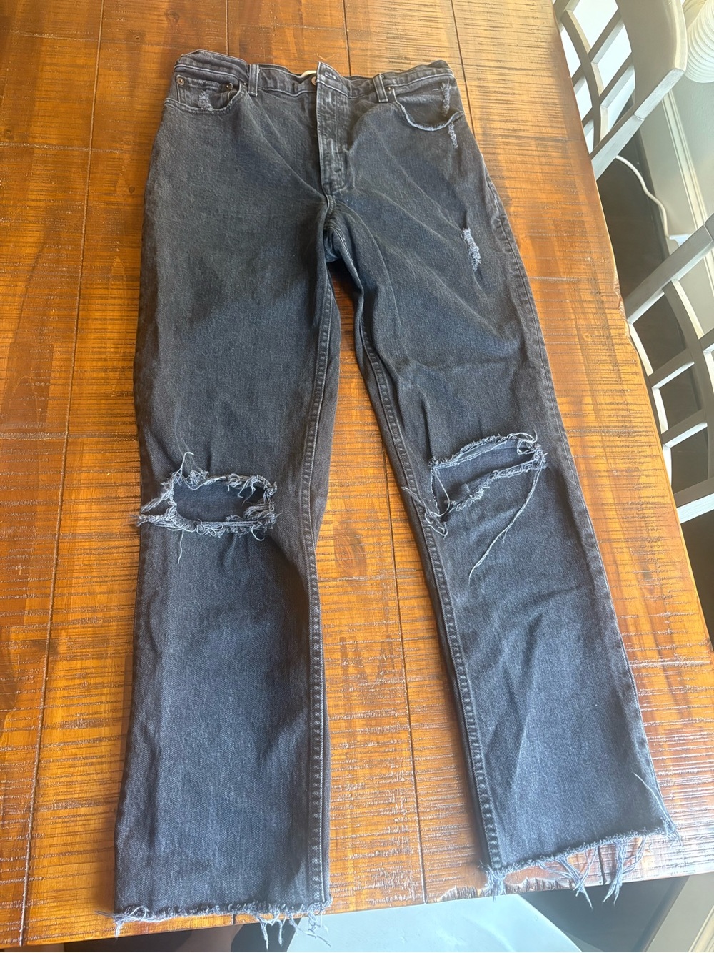 Abercrombie 90s Straight Ultra High Rise Distressed Black Jeans 30/10 Extra Long
